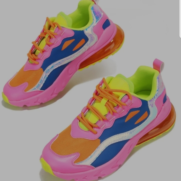 Colorful sneakers - Picture 1 of 4